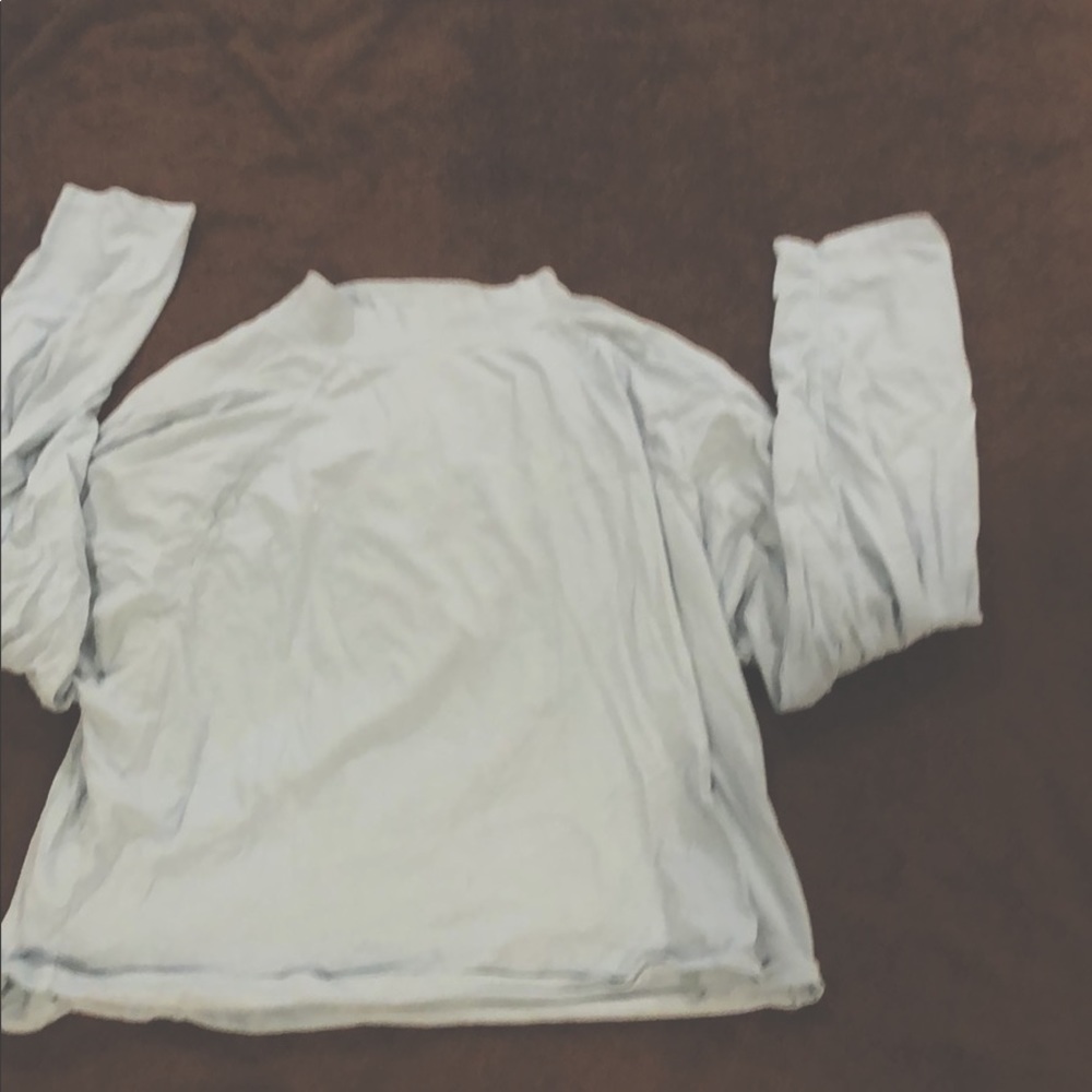 Cropped shirt
